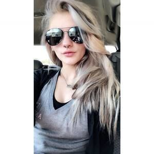 Meet your Posher, Riley